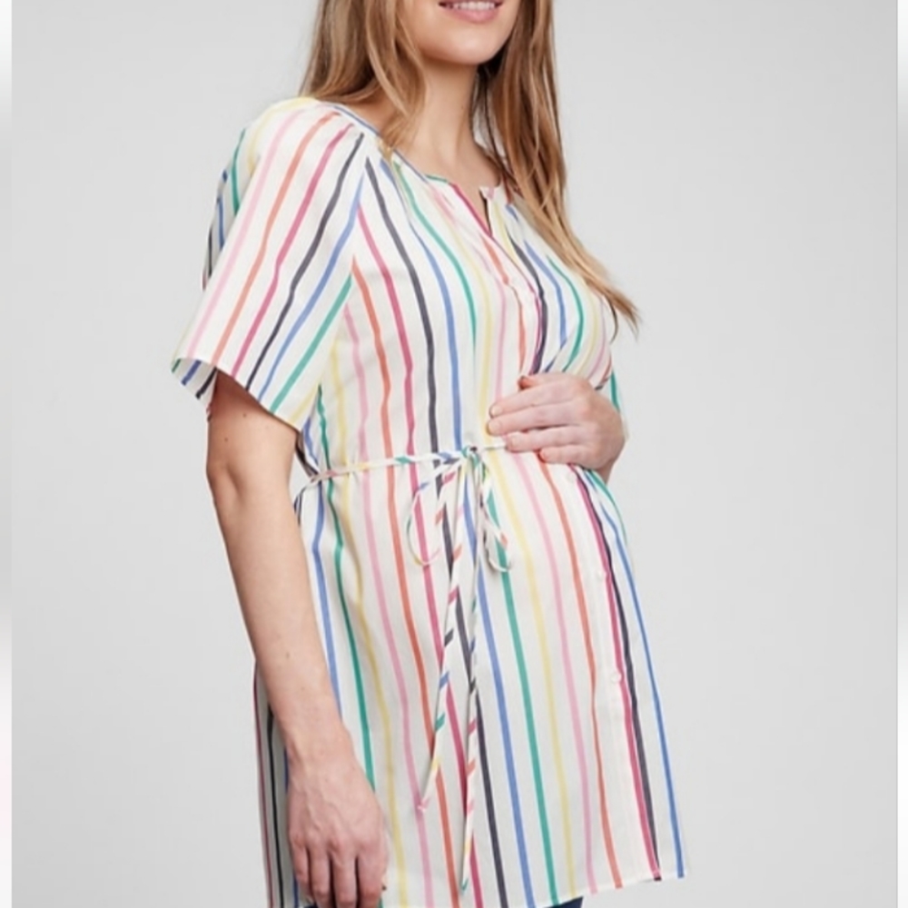 New, Maternity top Gap